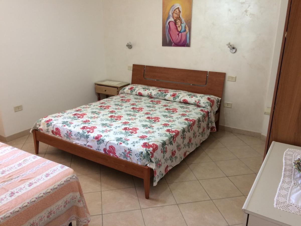 Casa Vacanze La Tuia Castellabate Kültér fotó