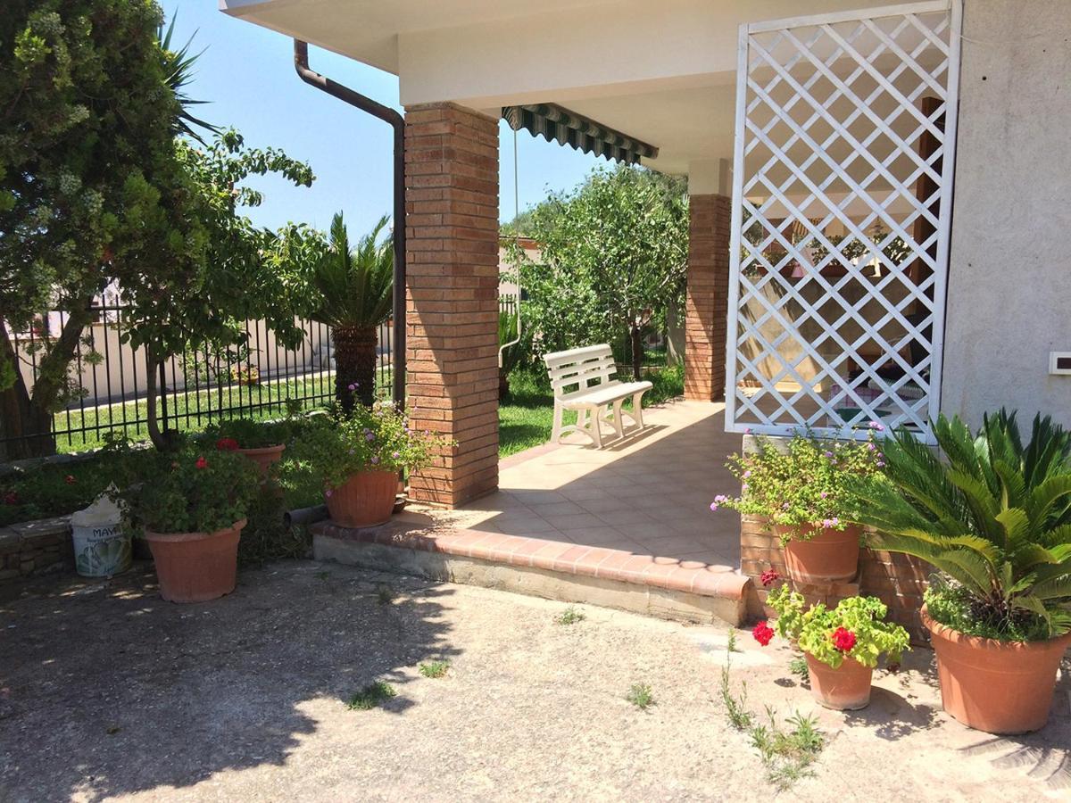 Casa Vacanze La Tuia Castellabate Kültér fotó